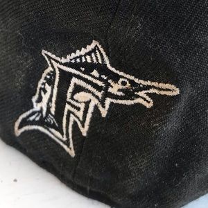 59Fifty Accessories - Florida Marlins black baseball cap fitted new 59Fifty Accessories - Florida Marlins black baseball cap fitted new